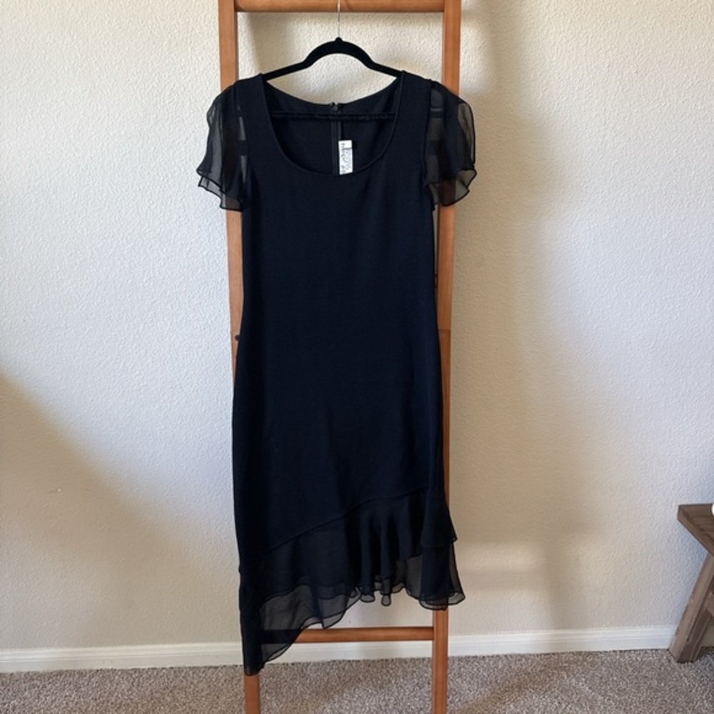 St. John evening, asymmetrical float sleeve Elegant Black Dress size 8